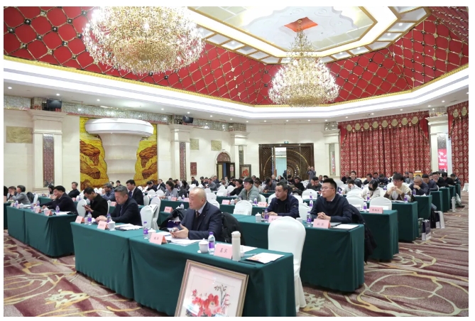 鼎龍｜周春東總經理分享生產解決方案，丁根龍董事長榮獲終身成就獎